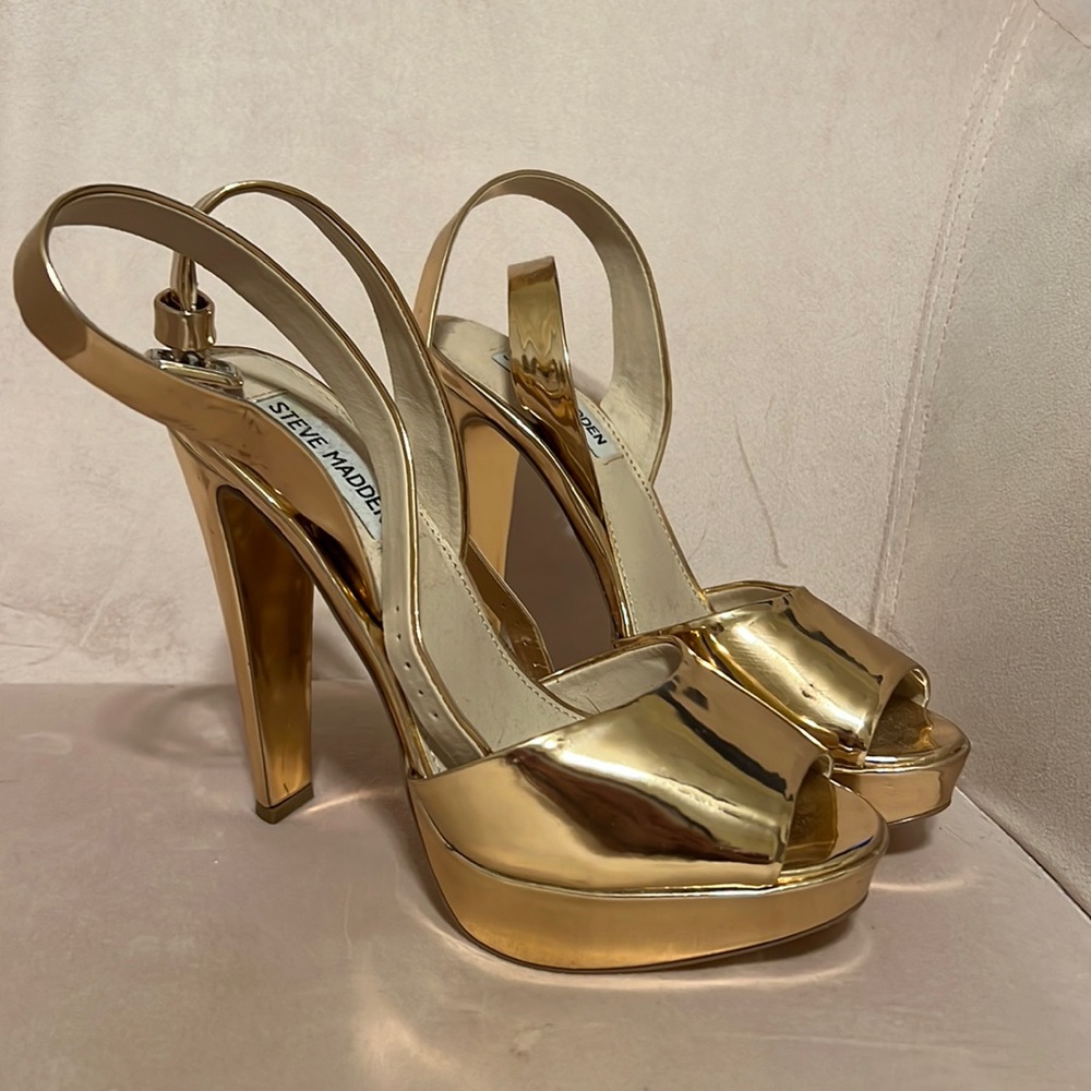 Steve Madden rose gold platform high heels